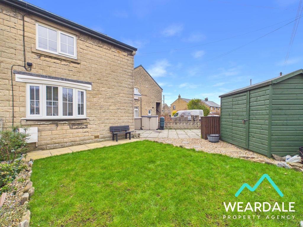 Property photo 1 of 32