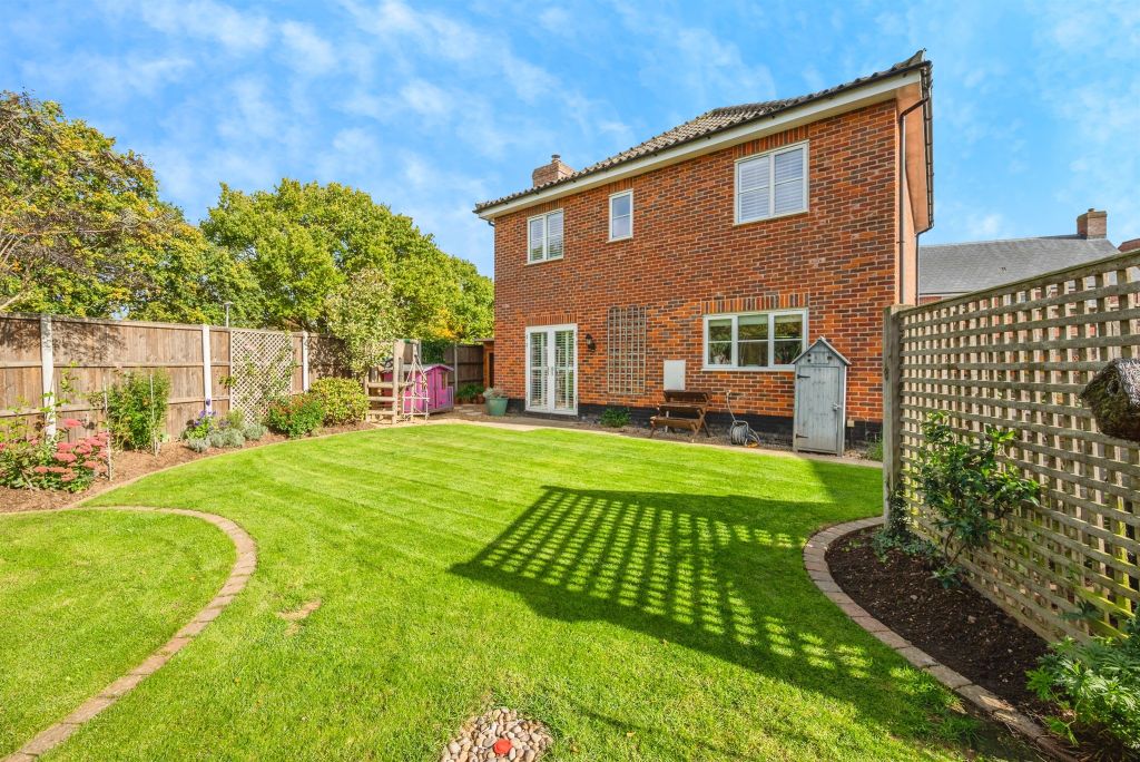 Property photo 3 of 18