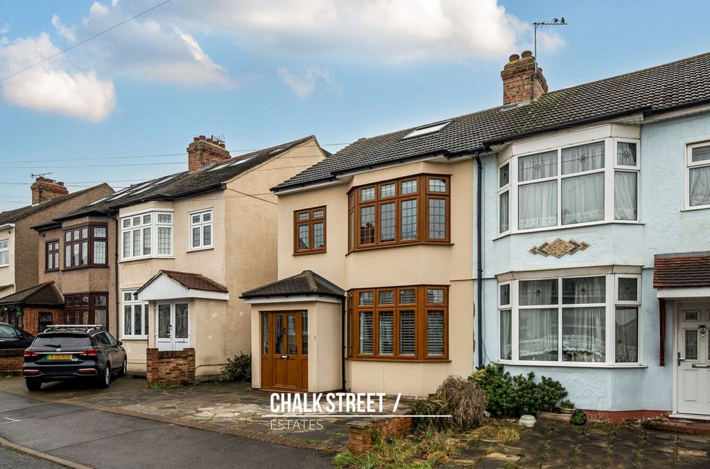 Property photo 2 of 23