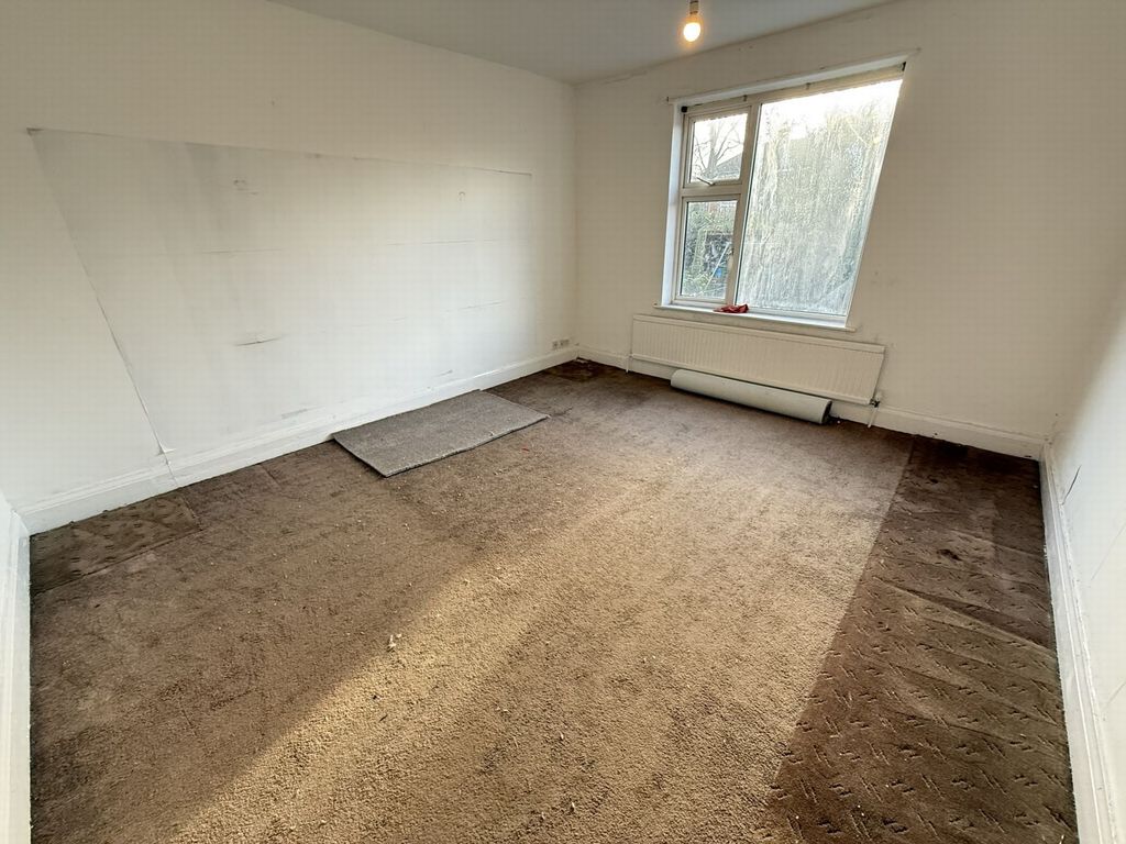 Property photo 3 of 5 Bedroom