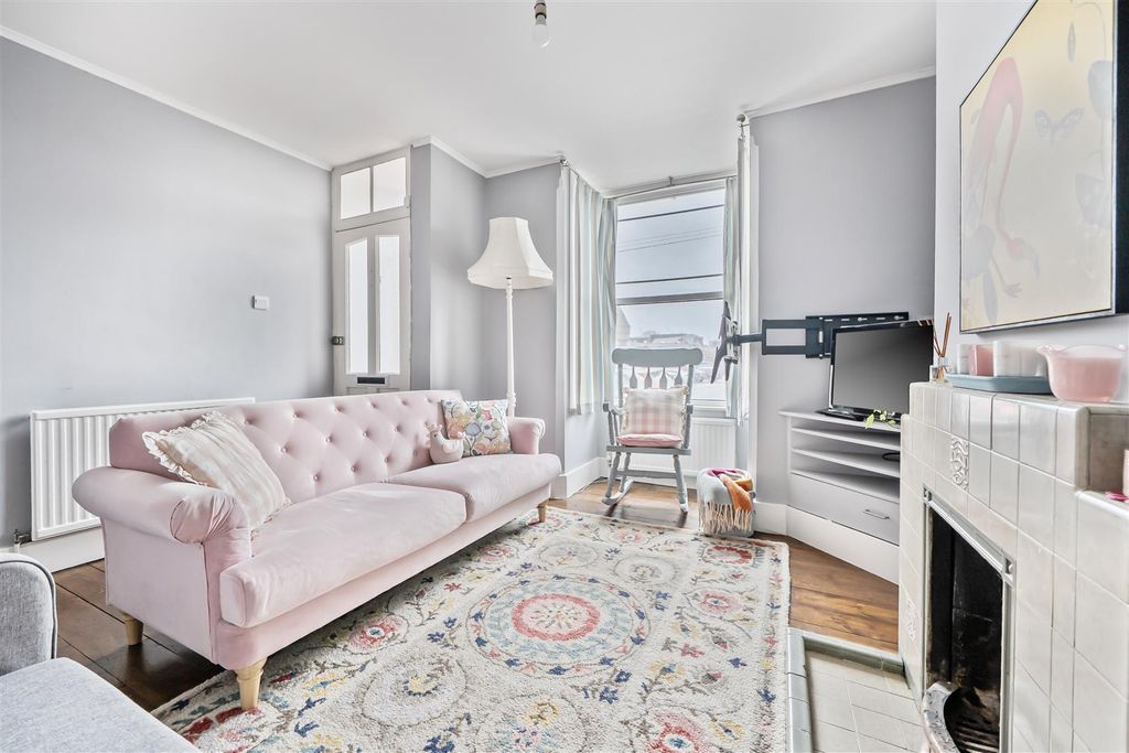 Property photo 2 of 19 1402320-12-6970d07405F66.Jpg