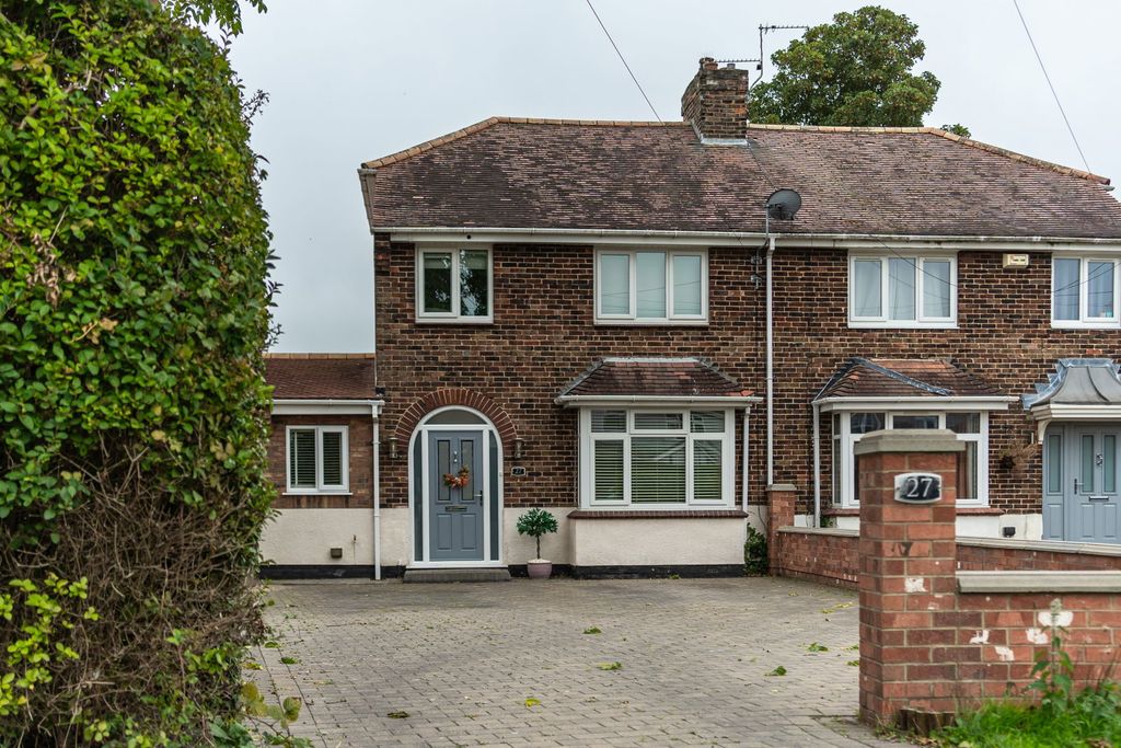 Property photo 1 of 33