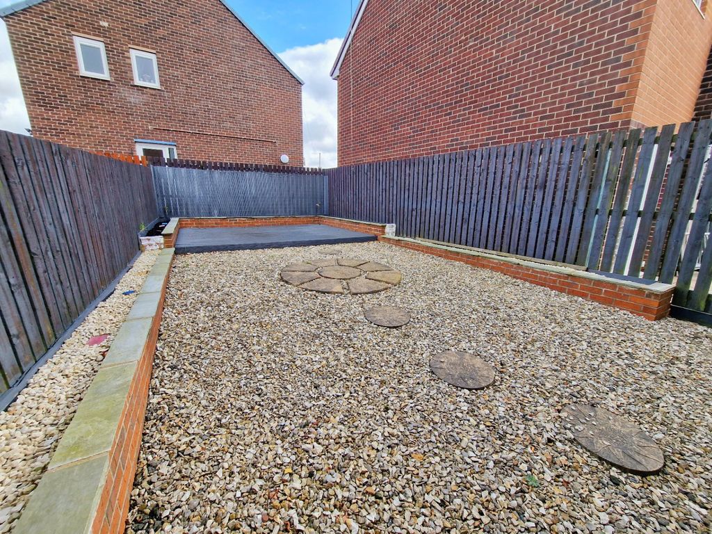 Property photo 3 of 19