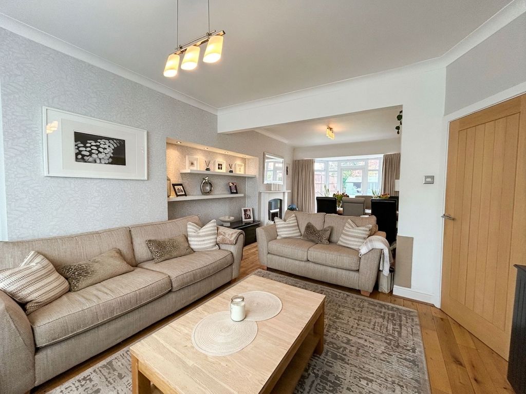 Property photo 3 of 24