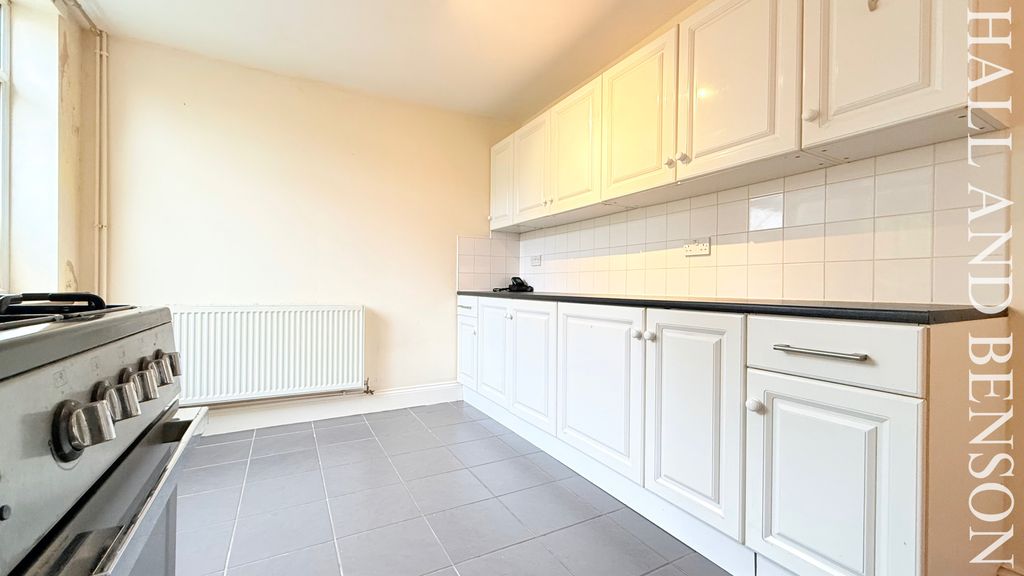 Property photo 3 of 8 Image