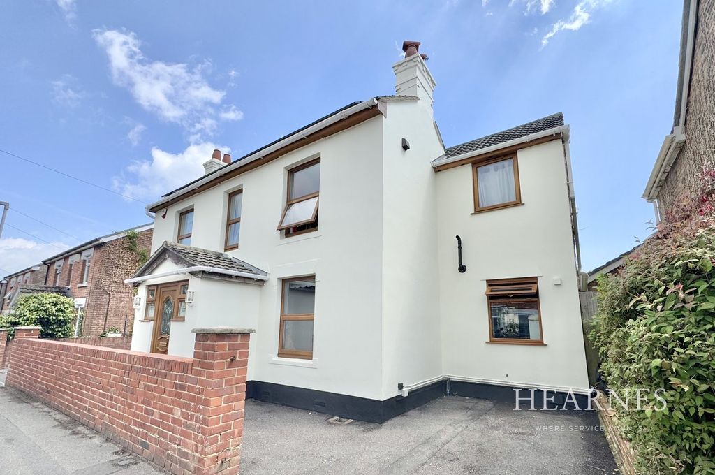 Property photo 1 of 21