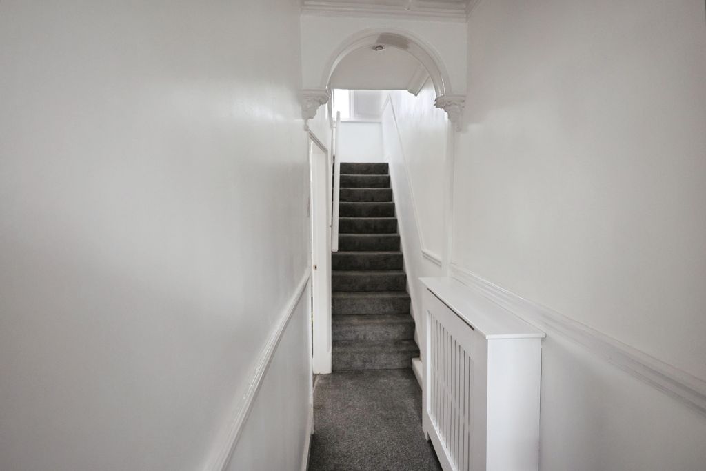 Property photo 2 of 12 Pbox-Unknown-315062.Jpg