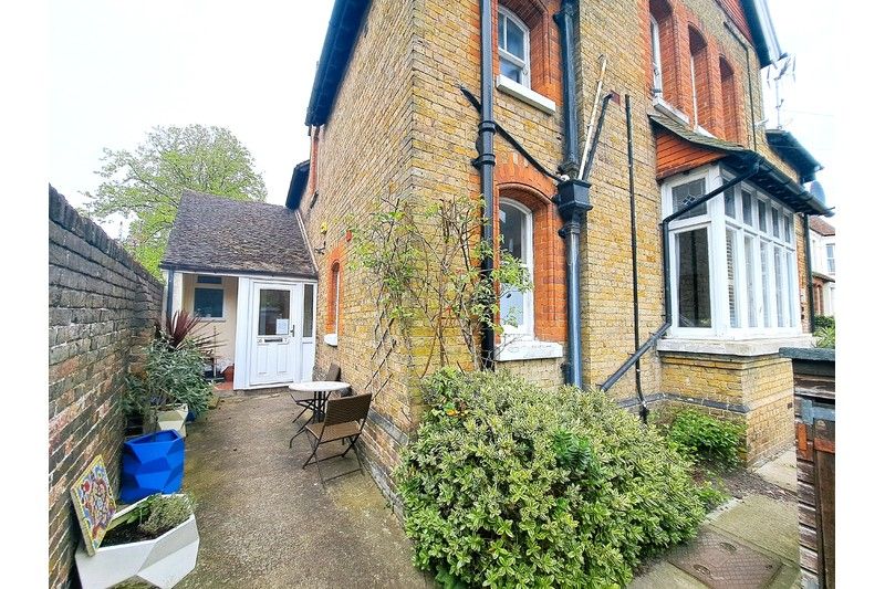 Property photo 2 of 12