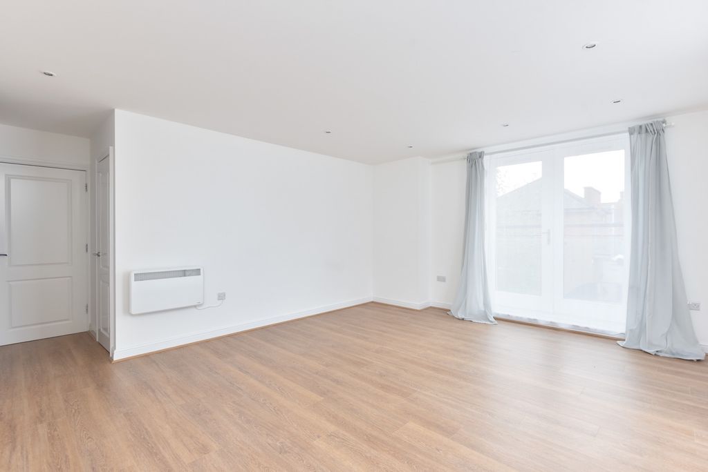 Property photo 3 of 11 5014745