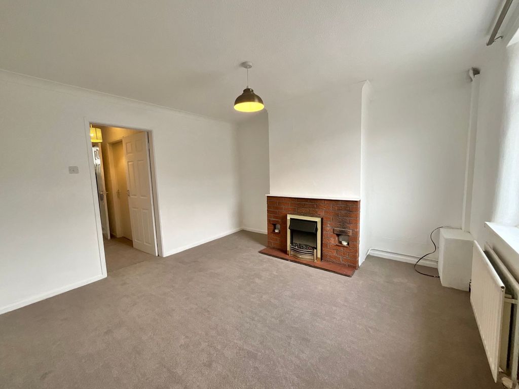 Property photo 2 of 23