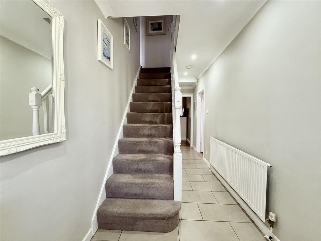 Property photo 3 of 22 3