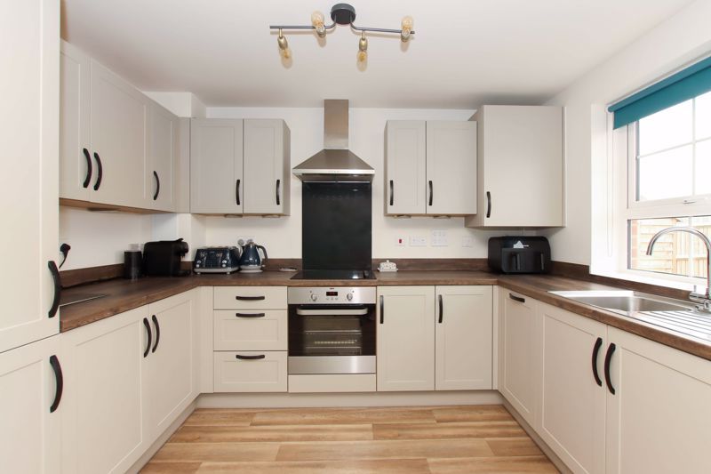 Property photo 2 of 18 Photo 6