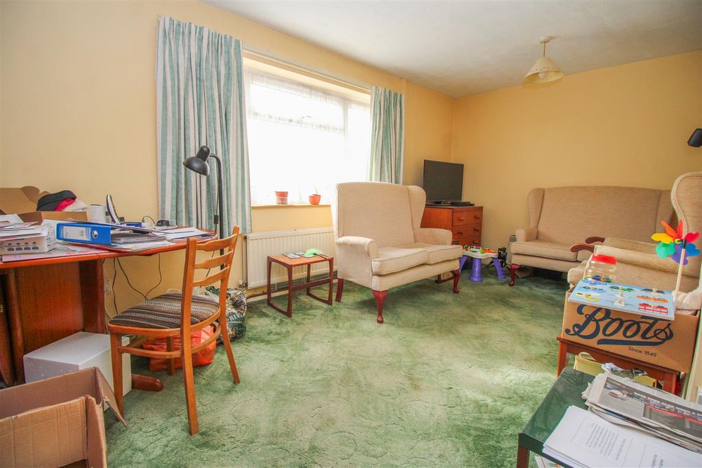 Property photo 2 of 12 Img_6229.Jpg