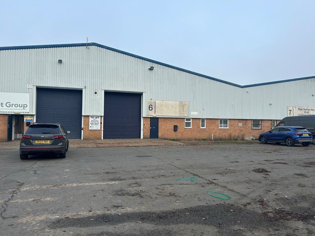 Property photo 3 of 10 Photo 7