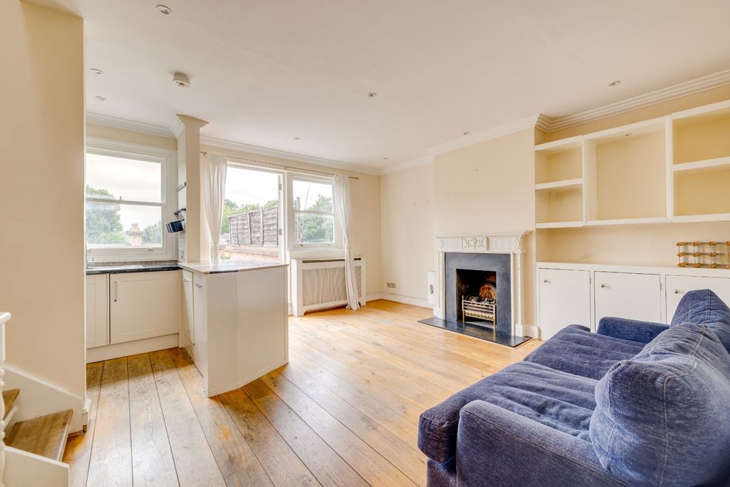 Property photo 1 of 8