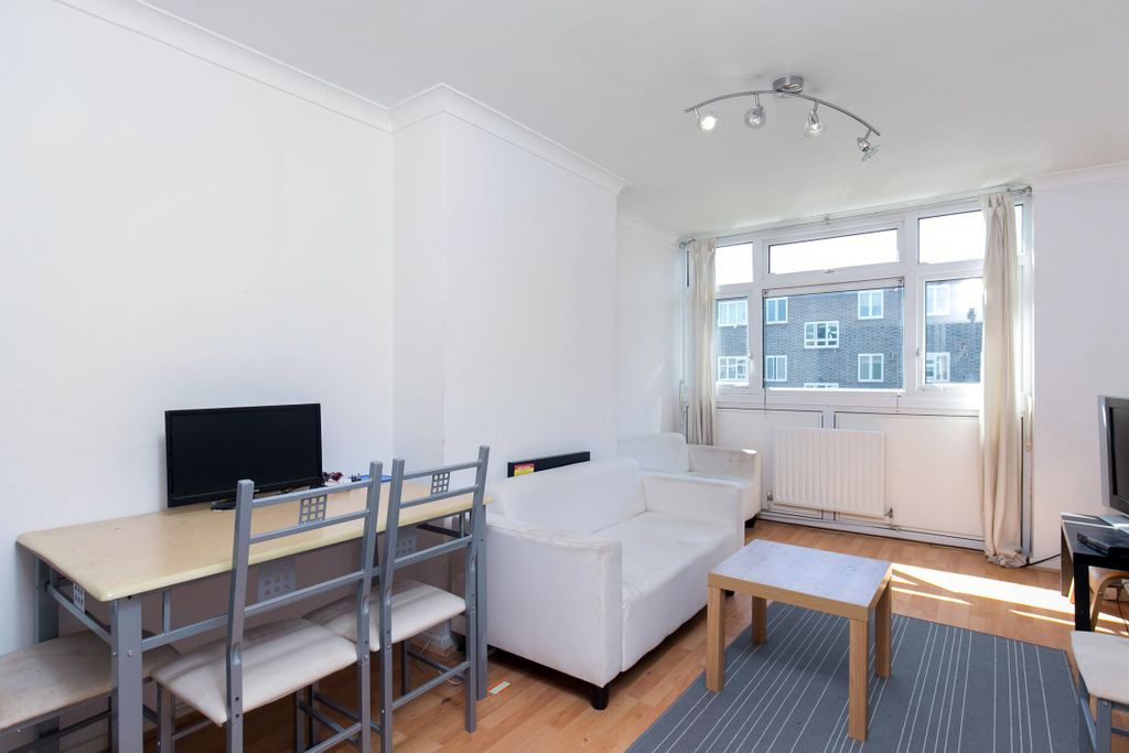 Property photo 1 of 6 1. Reception Cautley