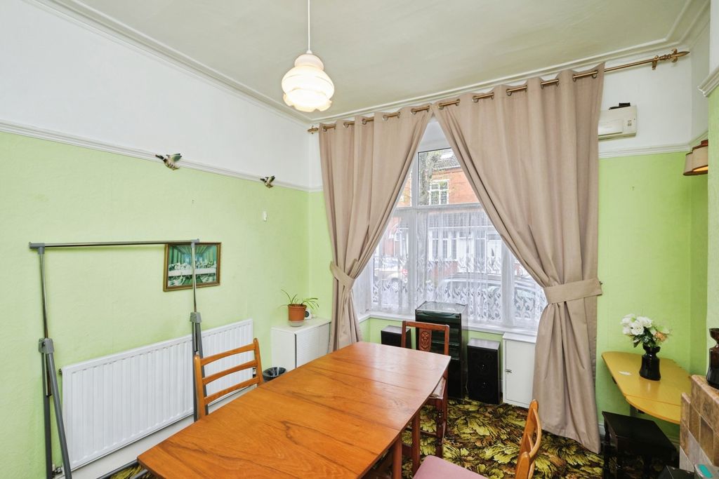 Property photo 3 of 20 Pbox-Img.Jpg