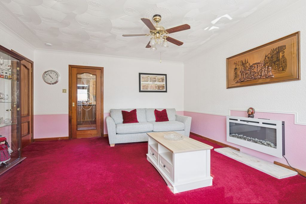 Property photo 3 of 22