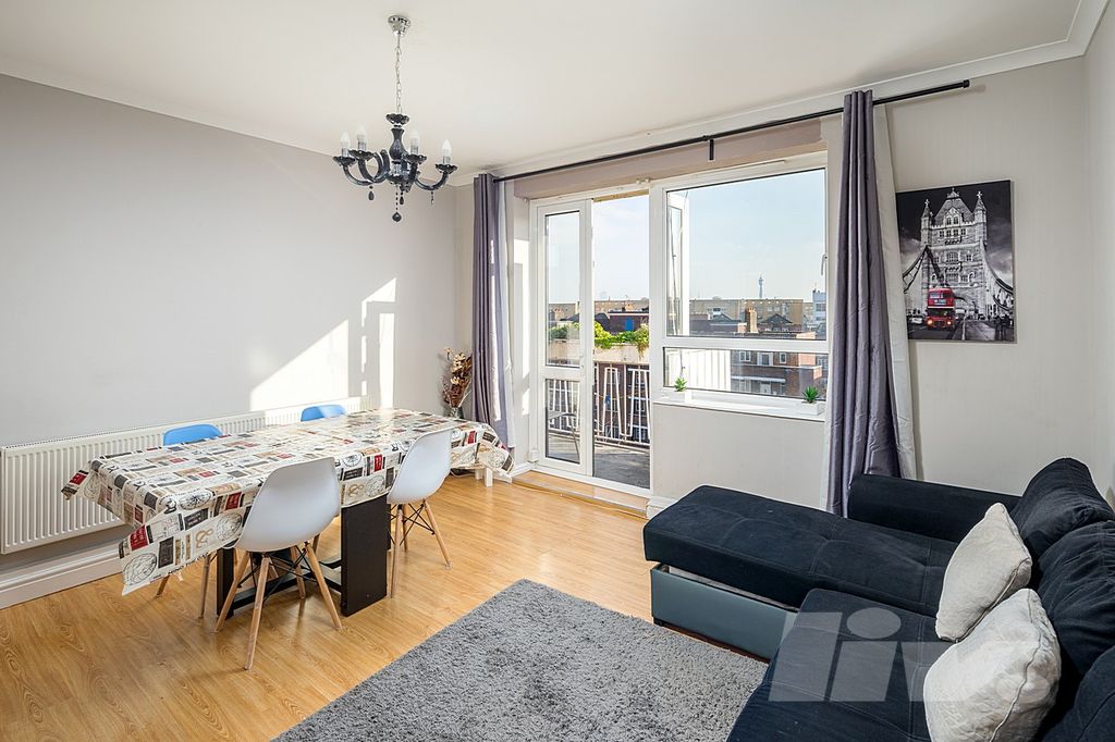 Property photo 1 of 14 Photo 9