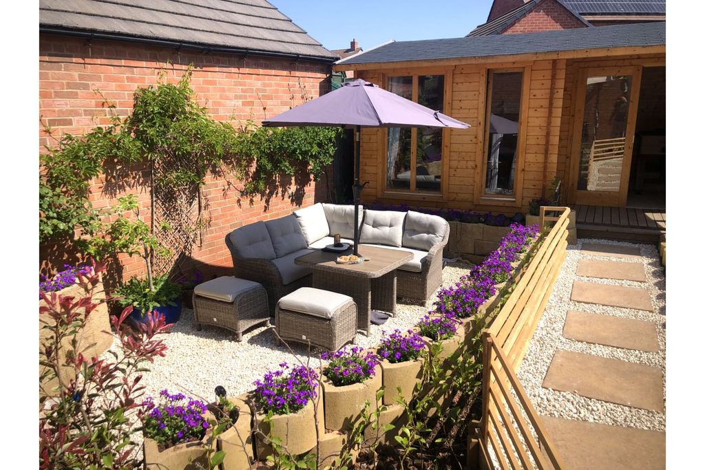 Property photo 3 of 33