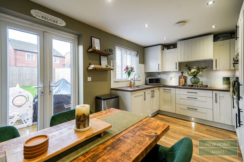 Property photo 2 of 18 Photo 11