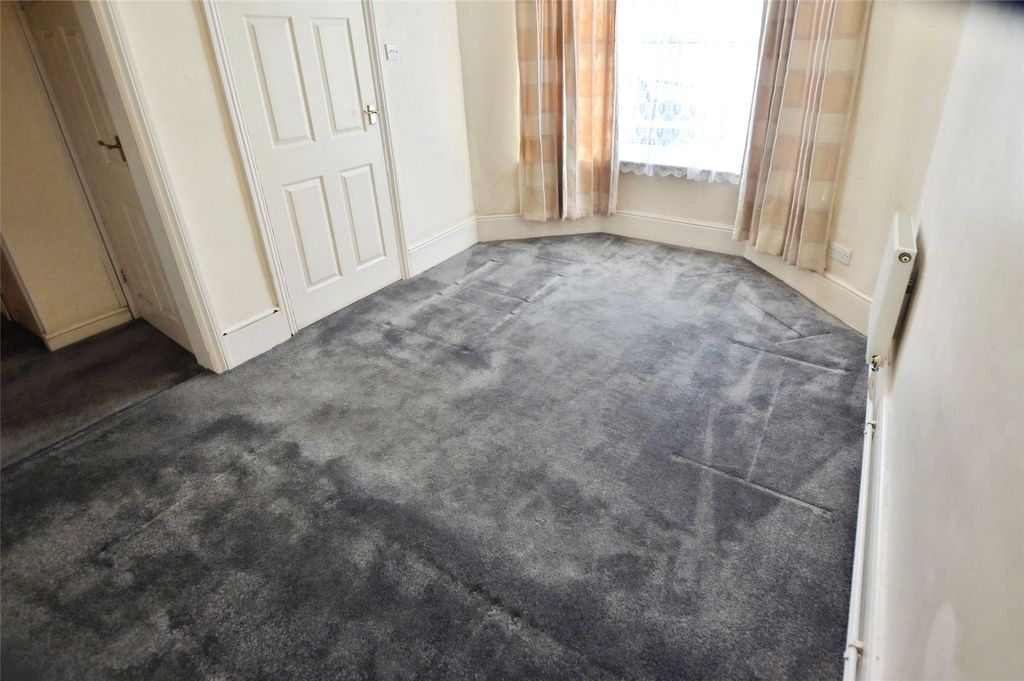 Property photo 2 of 15 2 - Picture No. 03