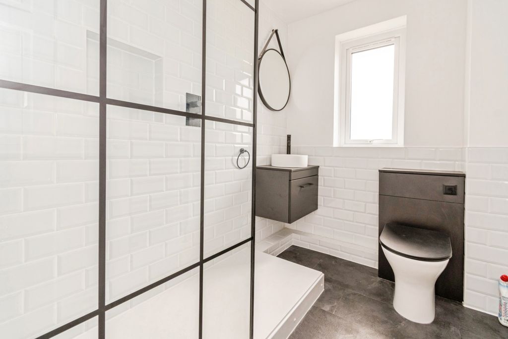 Property photo 3 of 16 Pbox-Img.Jpg