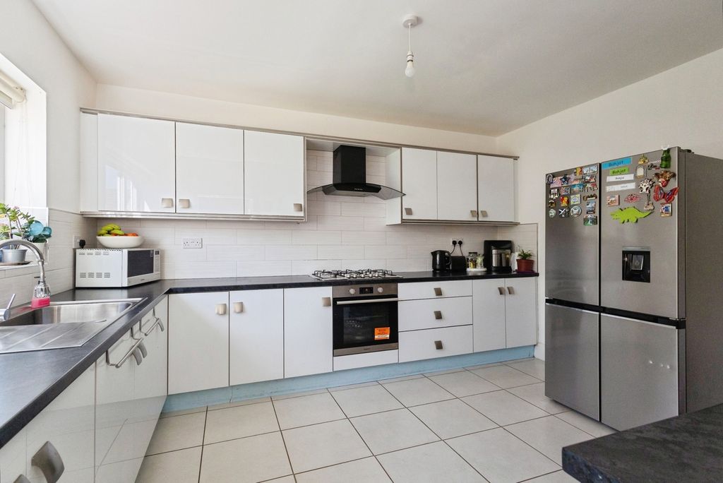 Property photo 2 of 34 Pbox-Img.Jpg