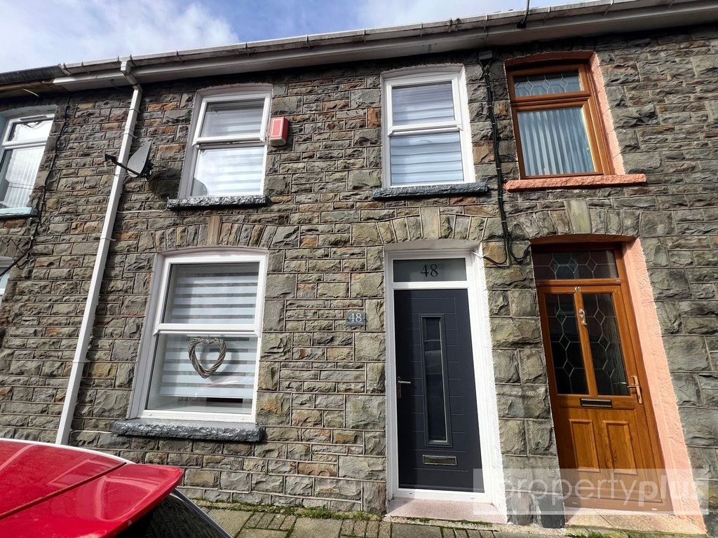 Property photo 3 of 15 Picture No. 01