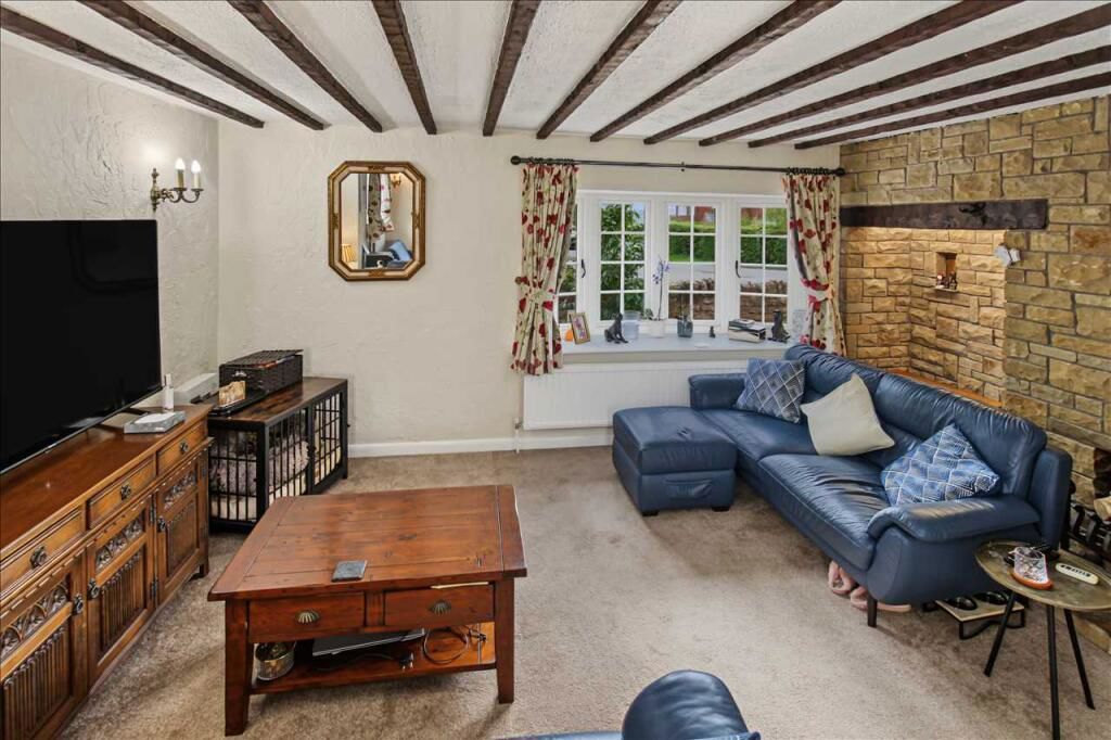 Property photo 2 of 26