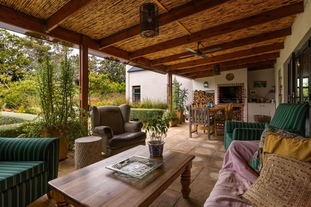 Property photo 3 of 55 Sw1727865