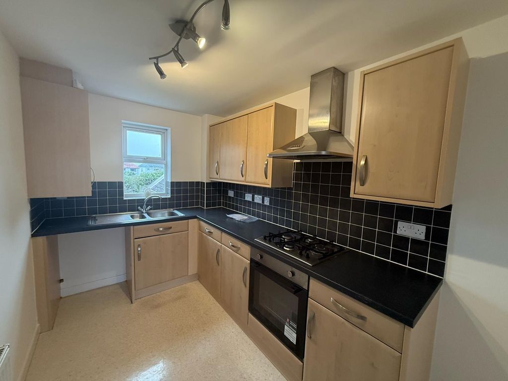 Property photo 2 of 6 Image