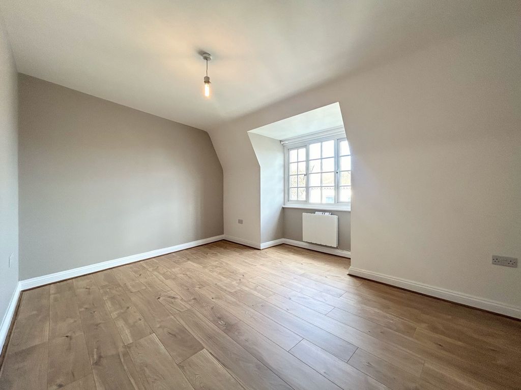 Property photo 3 of 8 Living Room