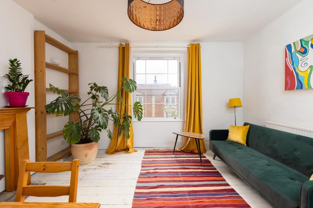 Property photo 1 of 13 Fff 129 Cheltenham Road, Bs6-2.Jpg