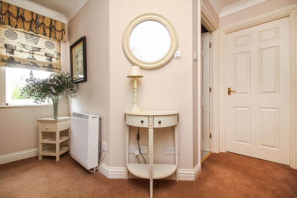Property photo 2 of 10 2