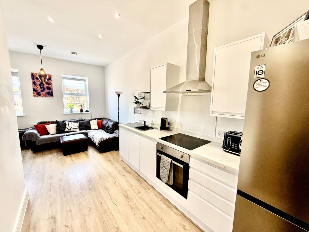 Property photo 2 of 7
