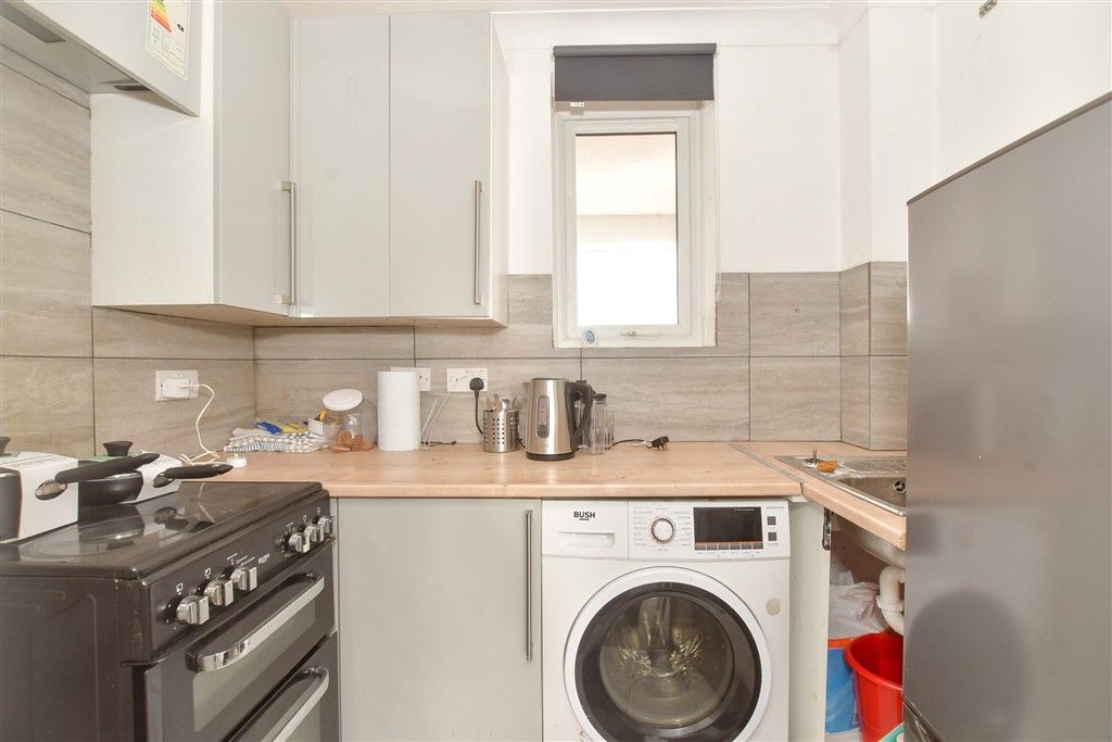 Property photo 2 of 4 Kitchen