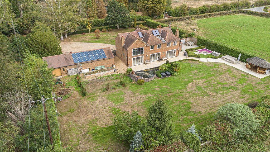 Property photo 2 of 48 Photo 38