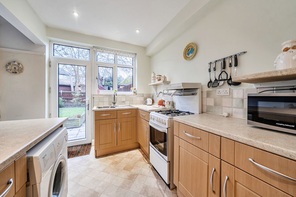 Property photo 2 of 13 Kitchen