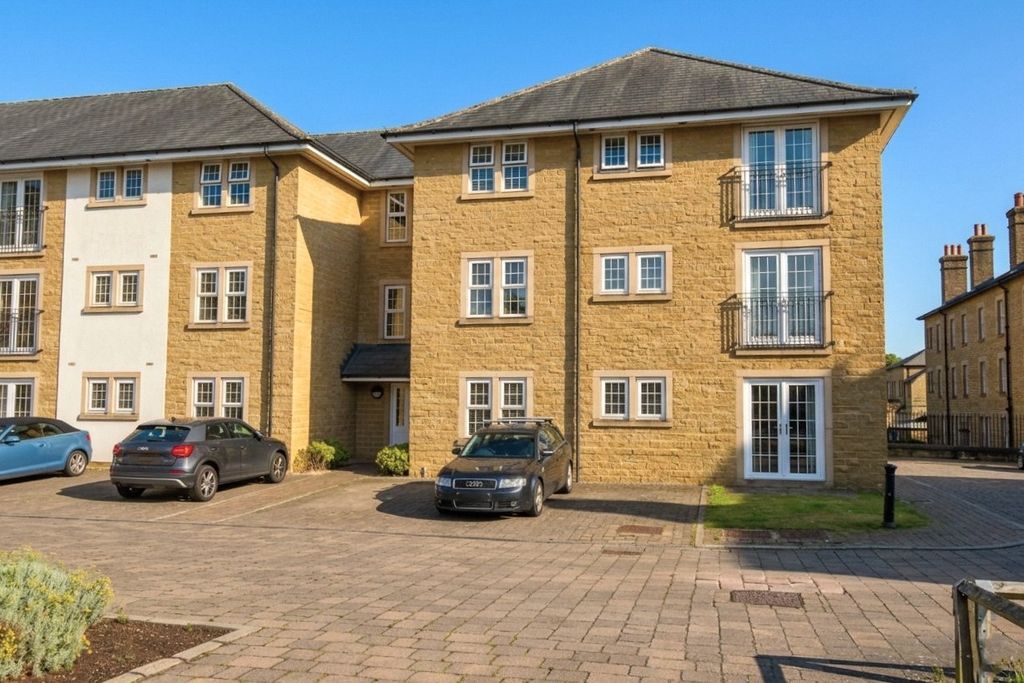 Property photo 1 of 13 Picture No. 12