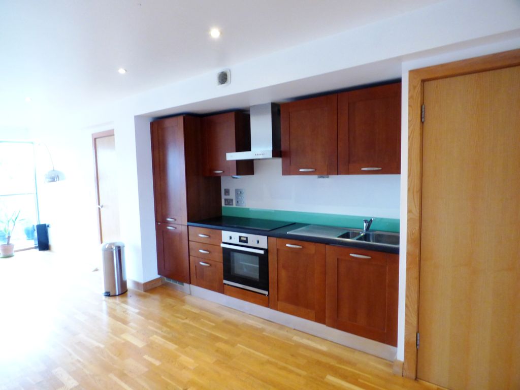 Property photo 2 of 26