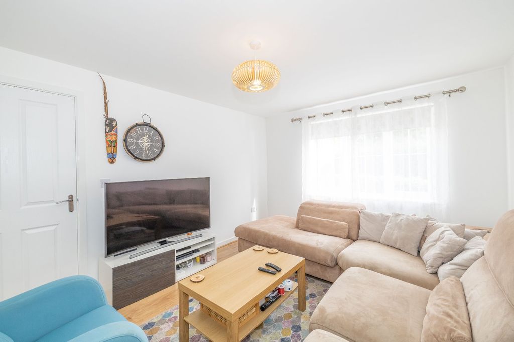 Property photo 2 of 15 Picture 2