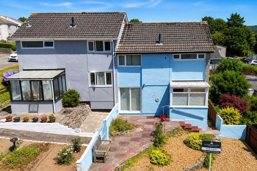 Property photo 2 of 13 Tps 01208 872728 -96