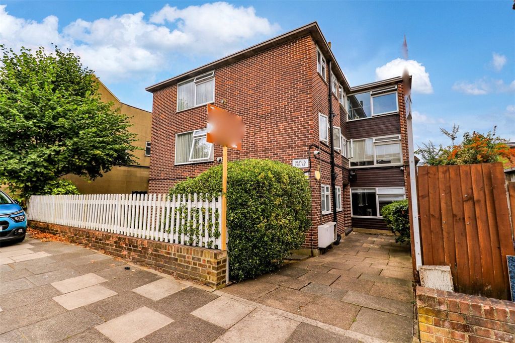 Property photo 1 of 14 Picture No. 12