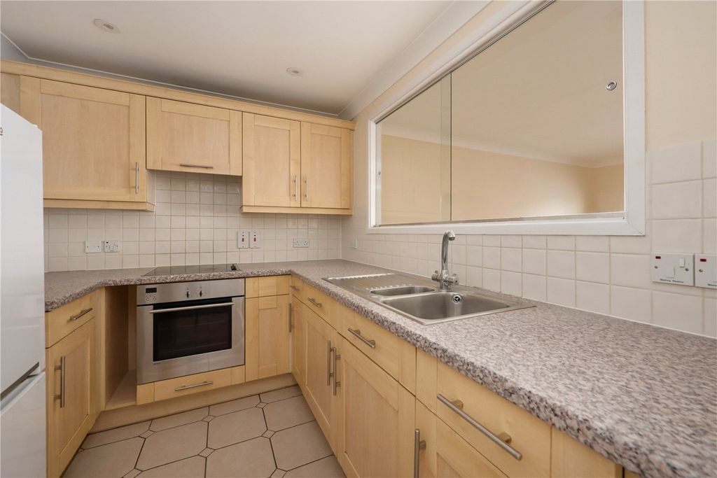 Property photo 2 of 11 Picture No. 04