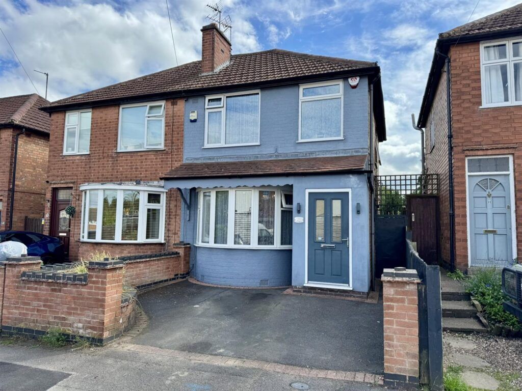 Property photo 1 of 12