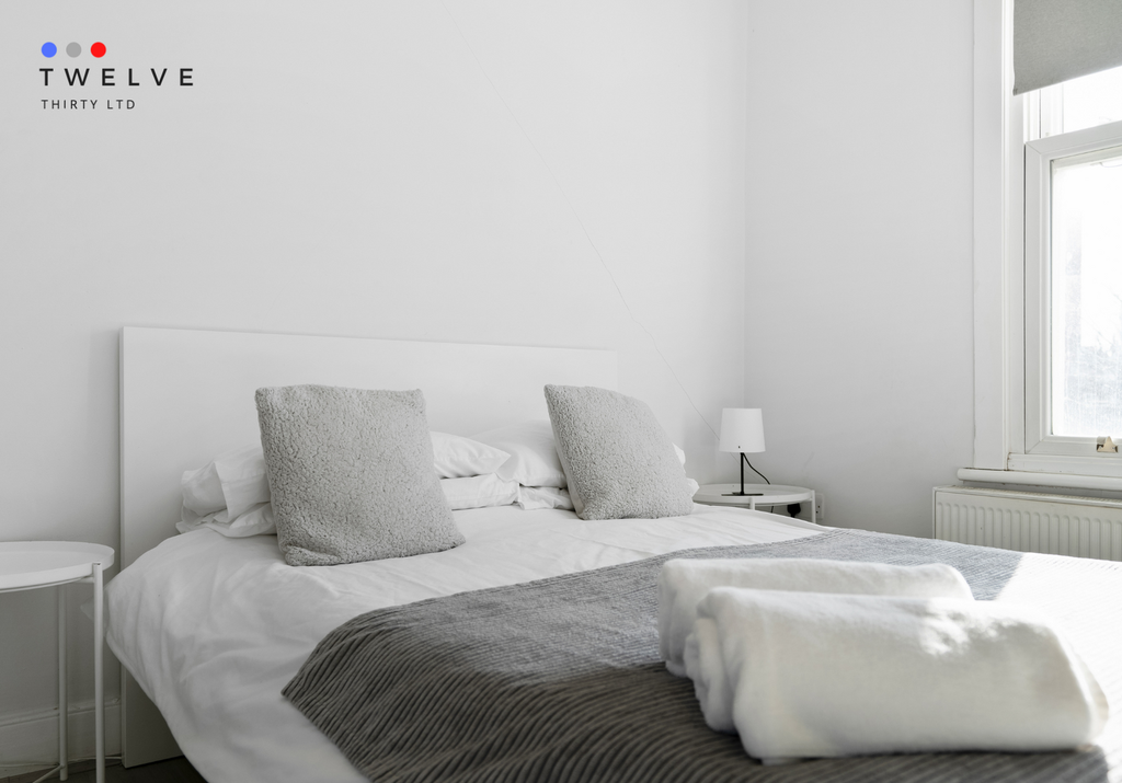 Property photo 1 of 14 Bedroom