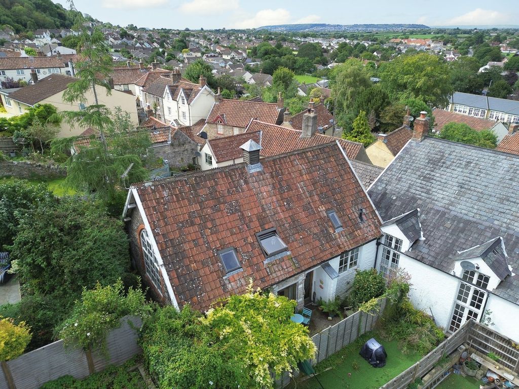 Property photo 1 of 31