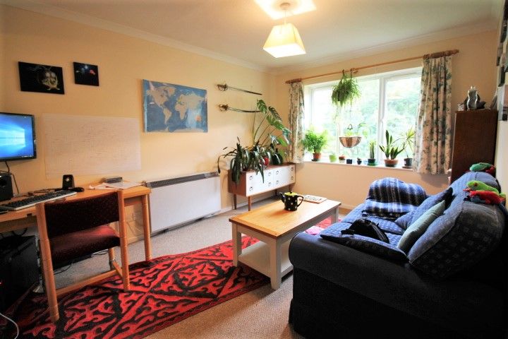 Property photo 2 of 8