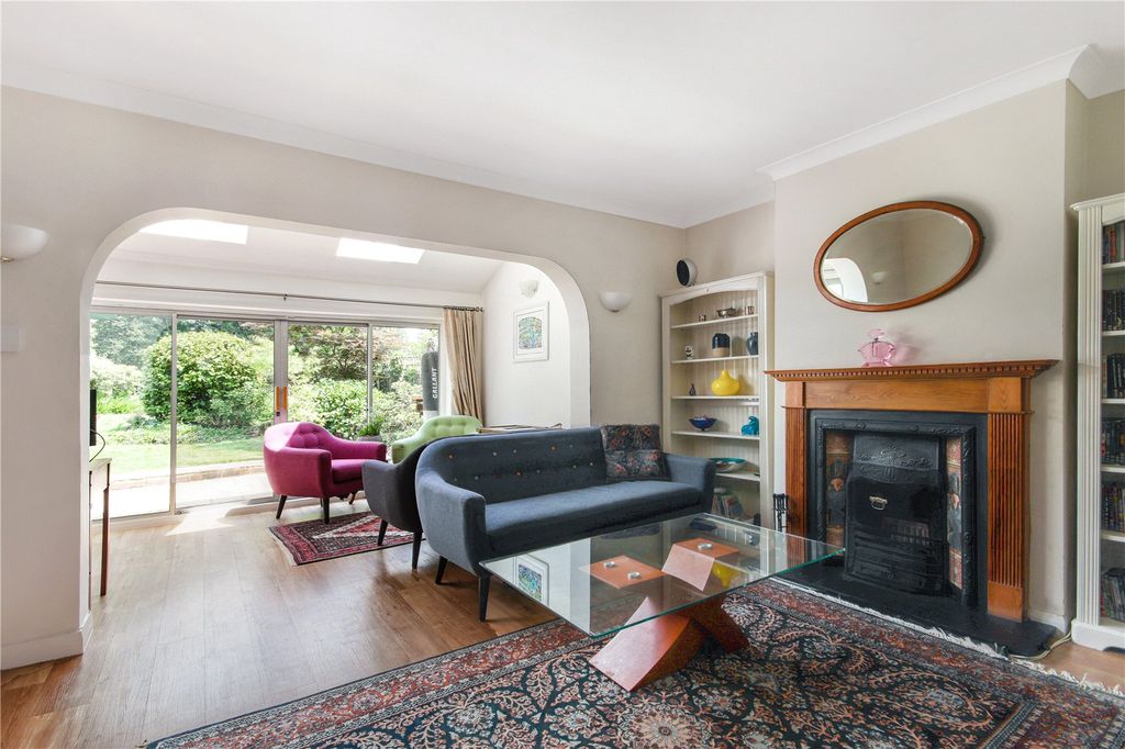 Property photo 3 of 15 Sitting Room